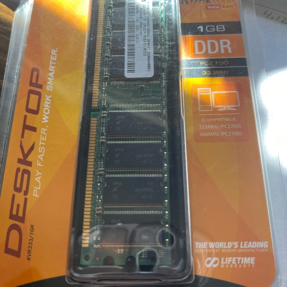 Kingston 1GB DDR Desktop RAM - Black